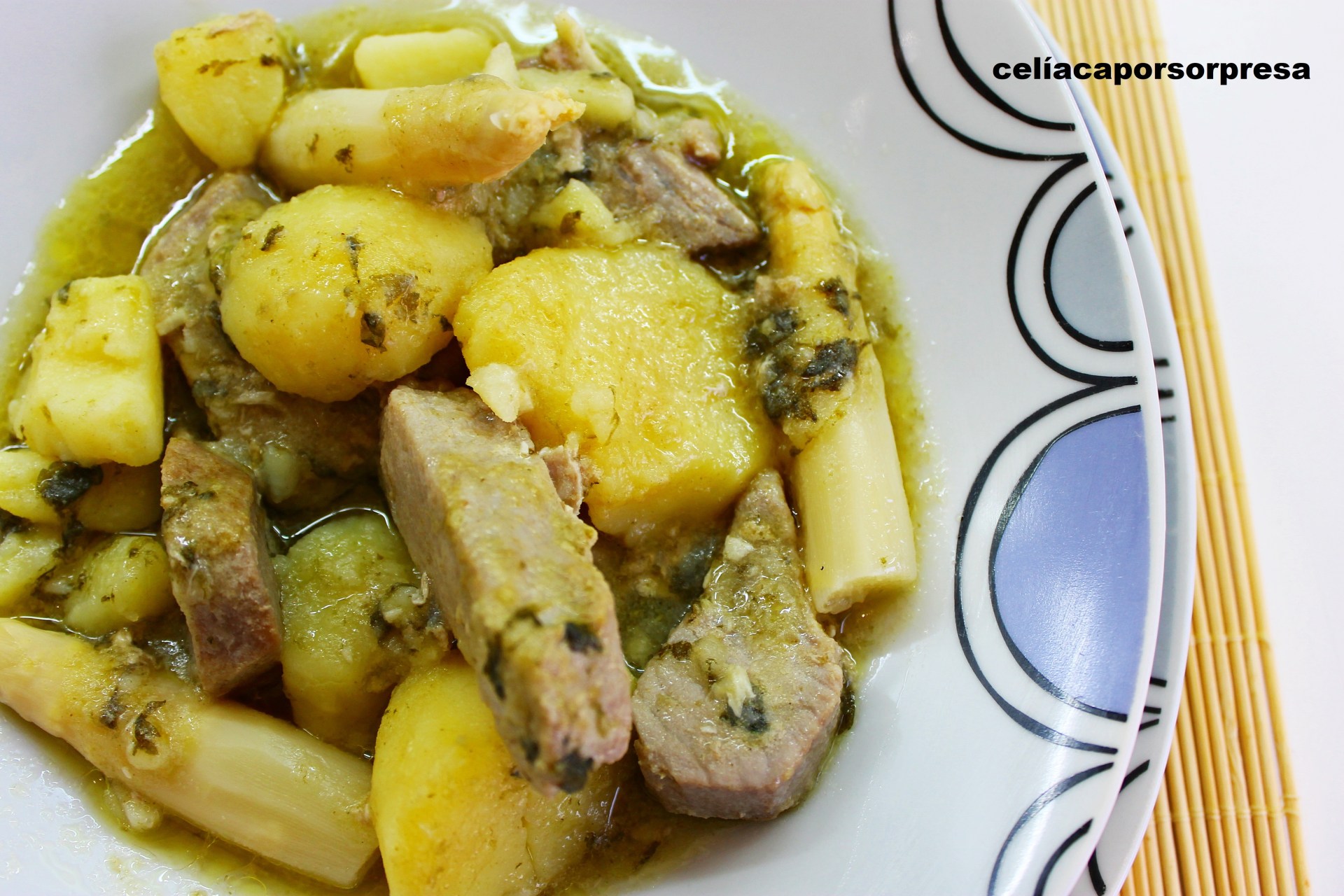 atun-con-patatas-en-salsaa-verde