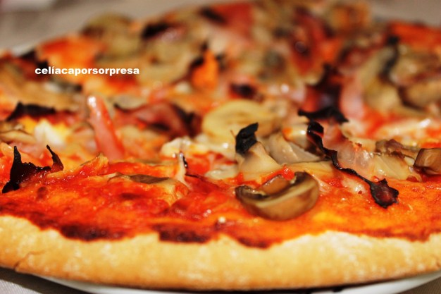 pizza de jamón y champiñón2