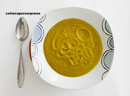 crema-de-guisantes-en-plato