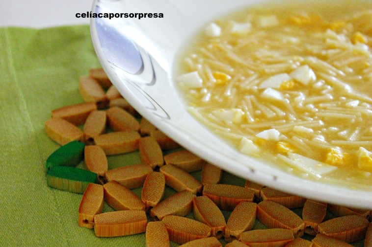 sopa-con-caldo-de-judias-verdes-de-cerca