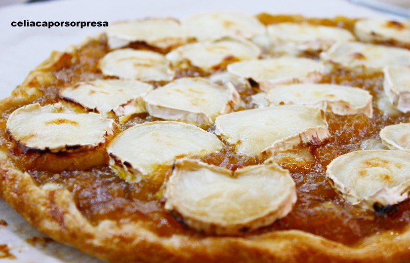 hojaldre-de-cebolla-y-calabaza-con-queso-rulo-de-cabra