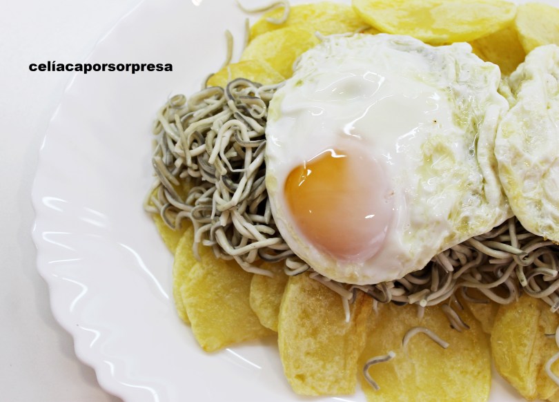 huevos, patatas y gulas-desde-arriba