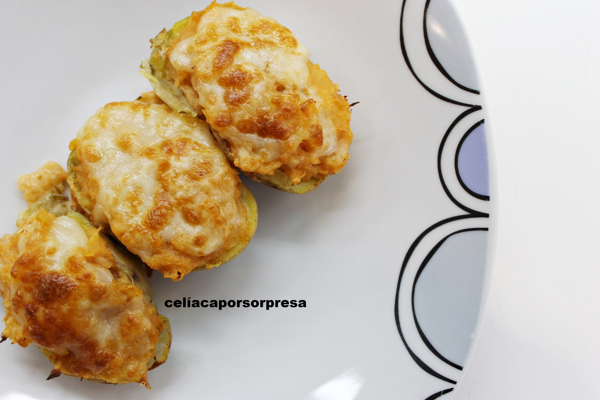 patatas-rellenas-de-atun-desde-arriba