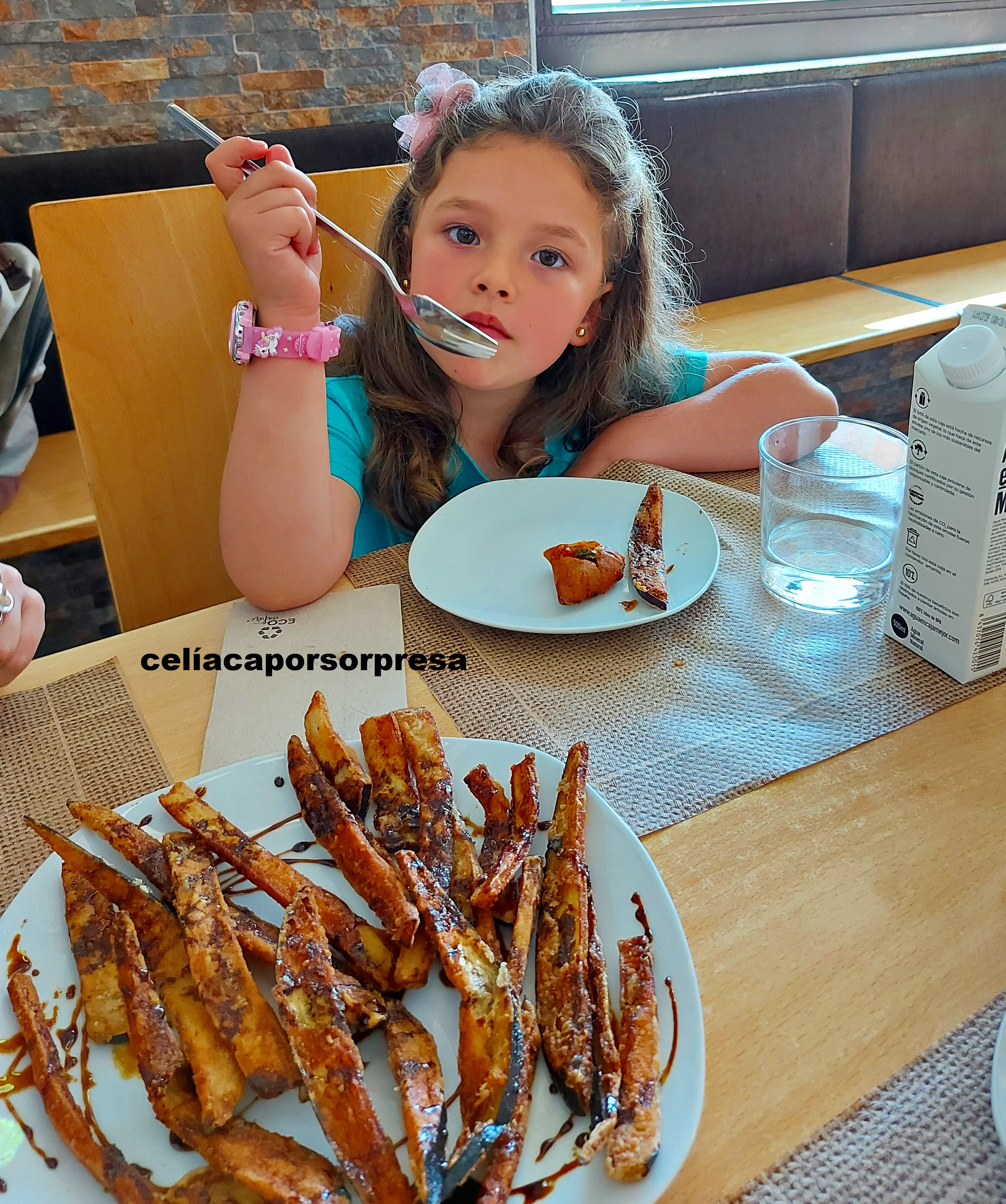 comiendo-nicontrigonisinti